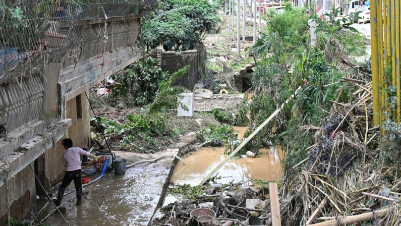 Evacuări masive în centrul Chinei, după ruperea unui dig