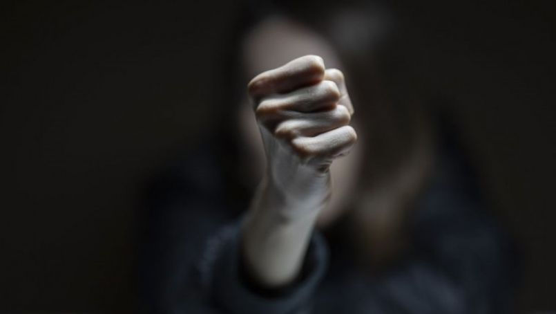 Bătaie între două femei în Capitală: Un copil de opt ani, rănit