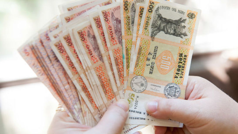 Salariul mediu lunar e de peste 14.000 de lei. Cele mai plătite joburi
