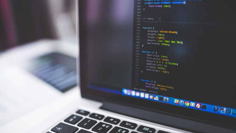 Cine sunt câștigătorii moldoveni la Olimpiada Europeană la Informatică