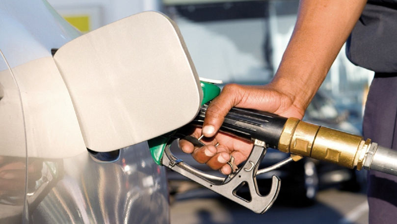 Benzina și motorina, mai ieftine: ANRE a publicat noile prețuri
