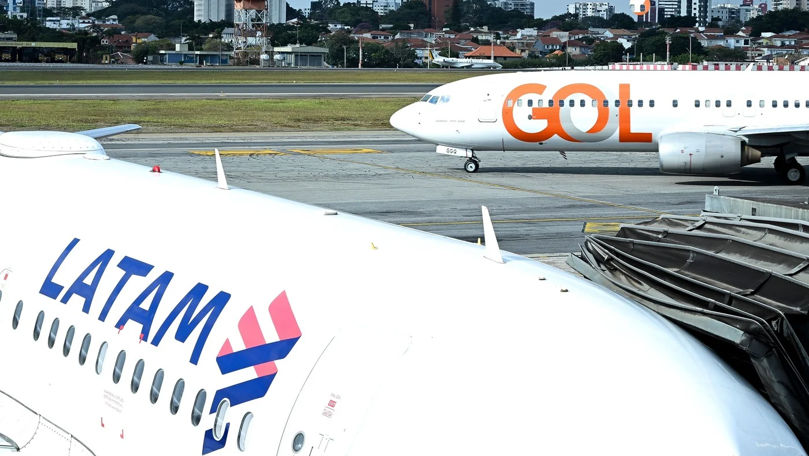 Două avioane pline cu pasageri s-au ciocnit pe un aeroport din Brazilia