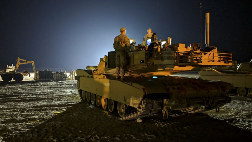 Americani răniţi într-un atac asupra unei baze militare în Irak