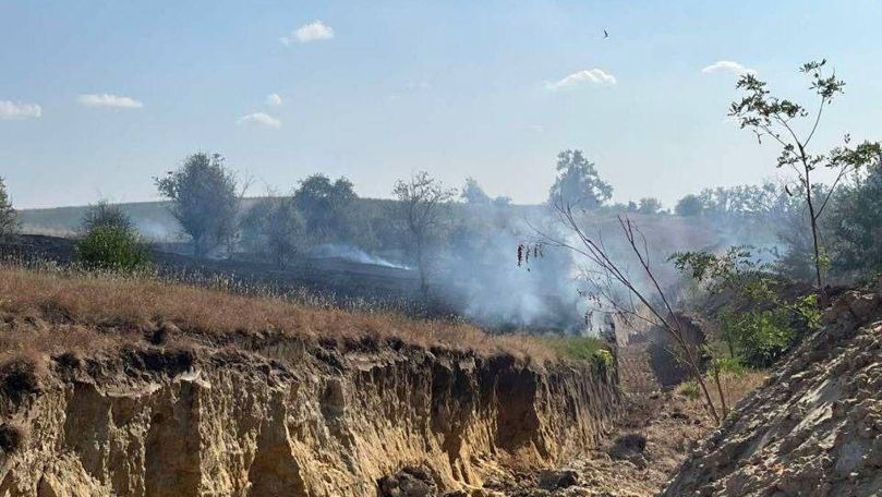 Incendiu la frontiera moldo-ucraineană: Două autospeciale au intervenit