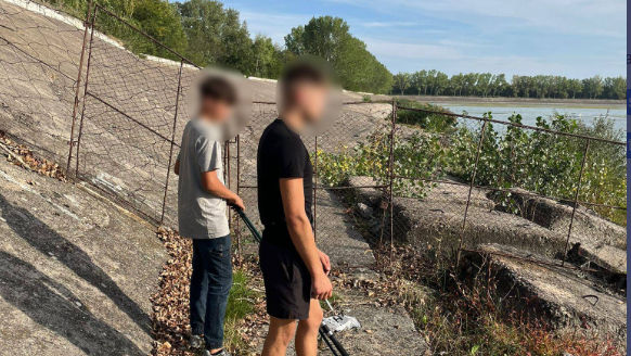Au intrat ilegal în Moldova pentru a pescui. Doi români, cercetaţi penal