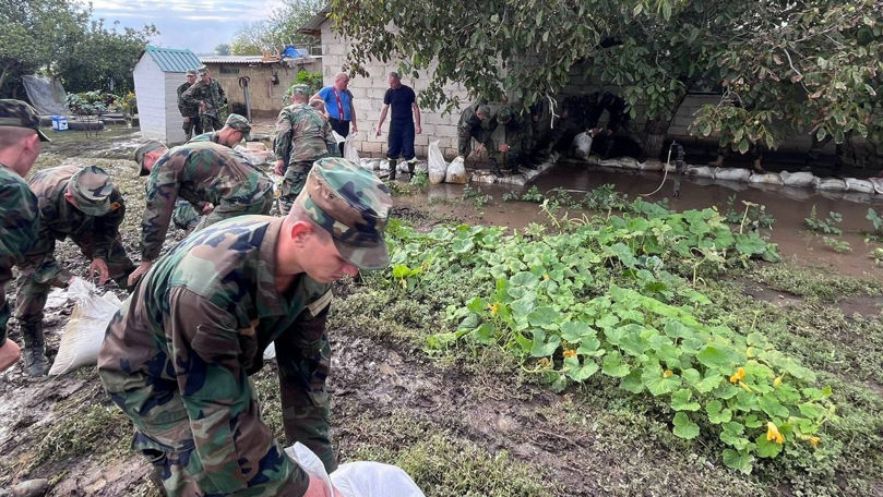 Armata Națională intervine în zonele afectate de inundații