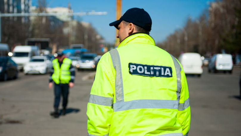 Zeci de persoane, documentate de poliție privind coruperea electorală