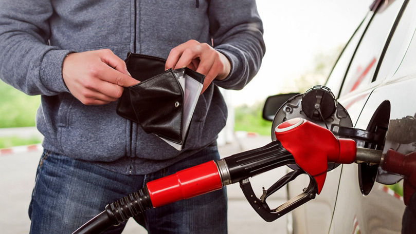 Carburanții se scumpesc cu peste 20 de bani: Explicațiile ANRE