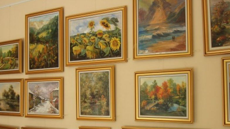 O expoziție inedită a fost inaugurată la Galeria de Artă din Comrat