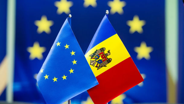 Jurnalist: Aderarea la UE trebuie să fie separată de competiția politică