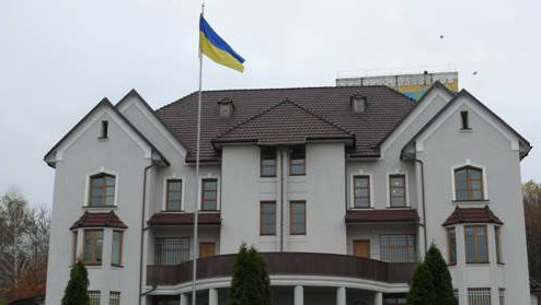 Opinie: Zelenski trebuie să numească cât mai curând un ambasador în Moldova