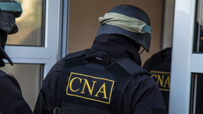 Sinteza CNA: Amenzi, percheziții și rețineri în dosare de corupție