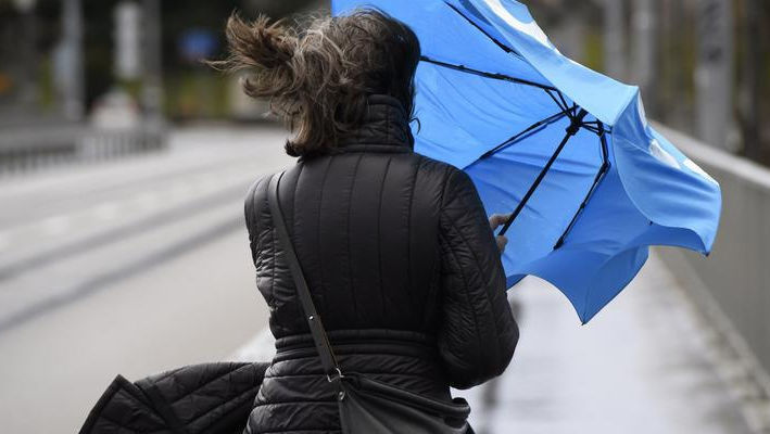 Avertizare meteorologică: Cod Galben de vânt puternic în toată Moldova
