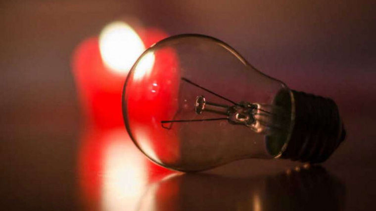 Unii cetățeni rămân temporar fără curent electric: Lucrările programate