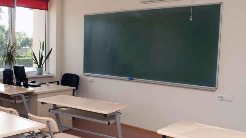Profesorii din Chișinău vor primi salariile pentru luna noiembrie