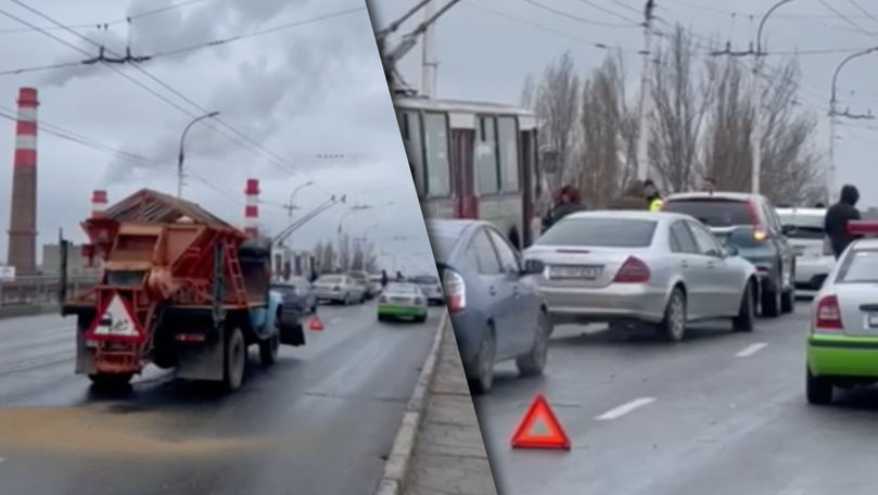 Carambol pe un pod din Tiraspol: 11 automobile s-au ciocnit în lanț