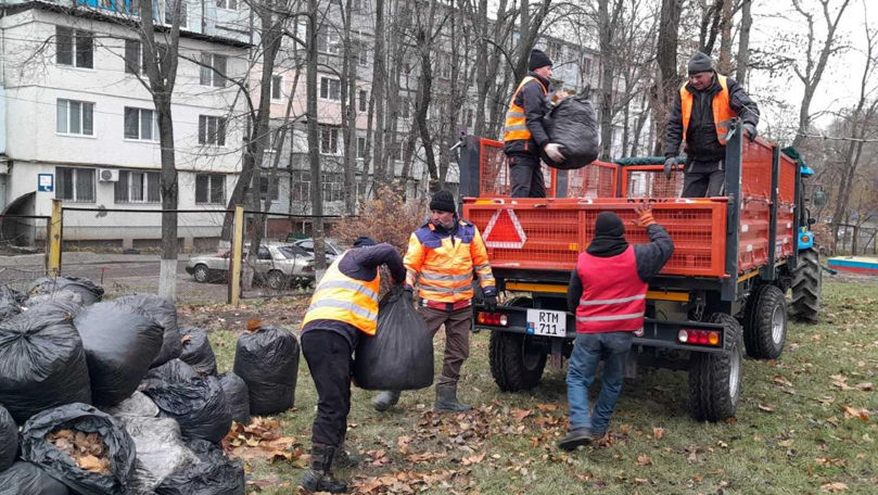 Campania de salubrizare în Chișinău, în plină desfășurare