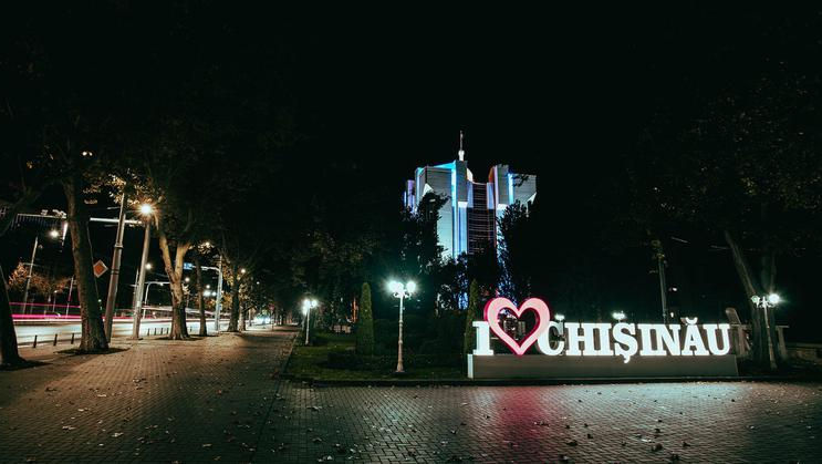 Ce ar trebui să facă Moldova ca să evite deconectările în orele de vârf