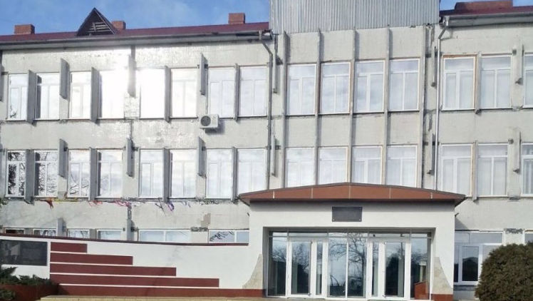 Condiții mai bune pentru elevi: Clădirea liceului din Colonița, termoizolată