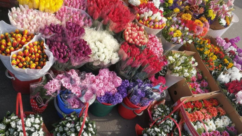 De Ziua Îndrăgostiților, florăriile au fost luate cu asalt de dimineață