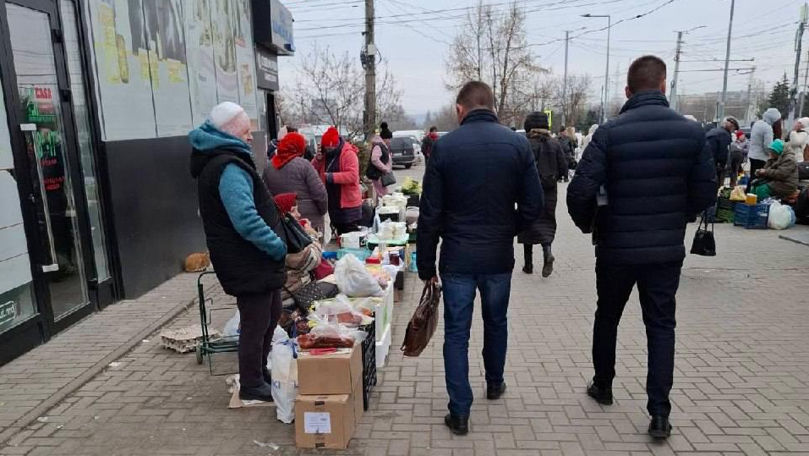 Primăria continuă acțiunile împotriva comerțului stradal neautorizat