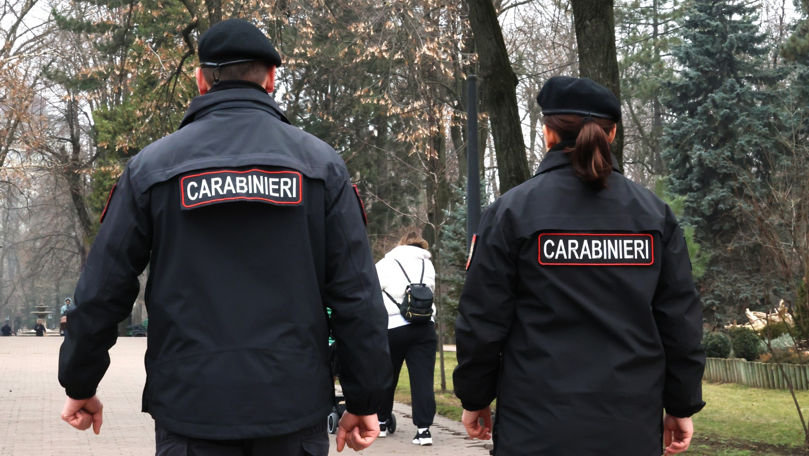 Doi moldoveni, prinși de carabinieri cu substanțe interzise