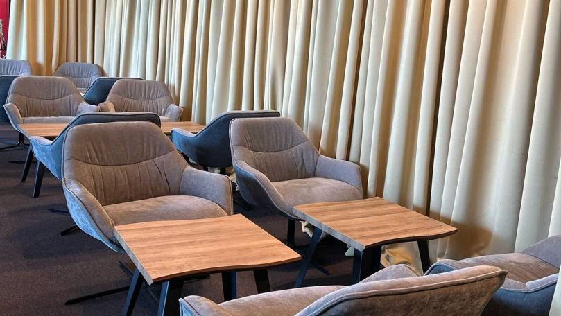 Zona Business Lounge și cafeneaua de la AIC, amenajate cu mobilier nou