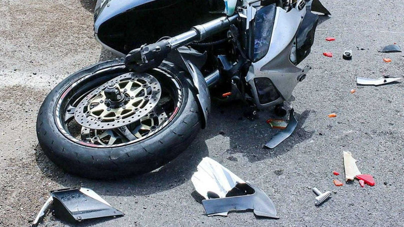 Momentul în care un motociclist lovește un pieton la Tiraspol
