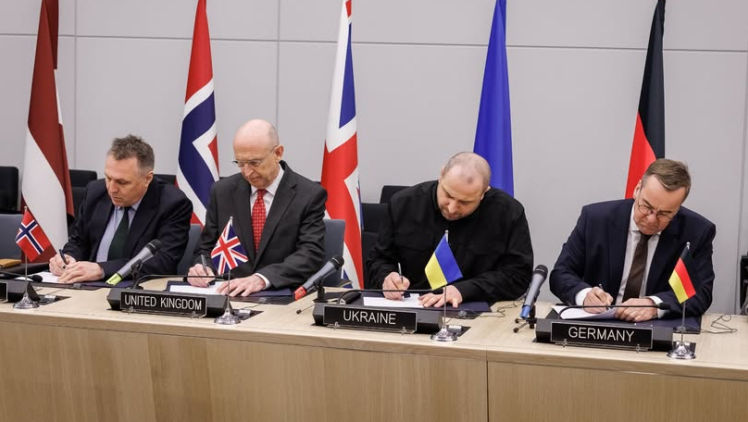 Germania formează cu zece state o nouă coaliție pentru a ajuta Ucraina