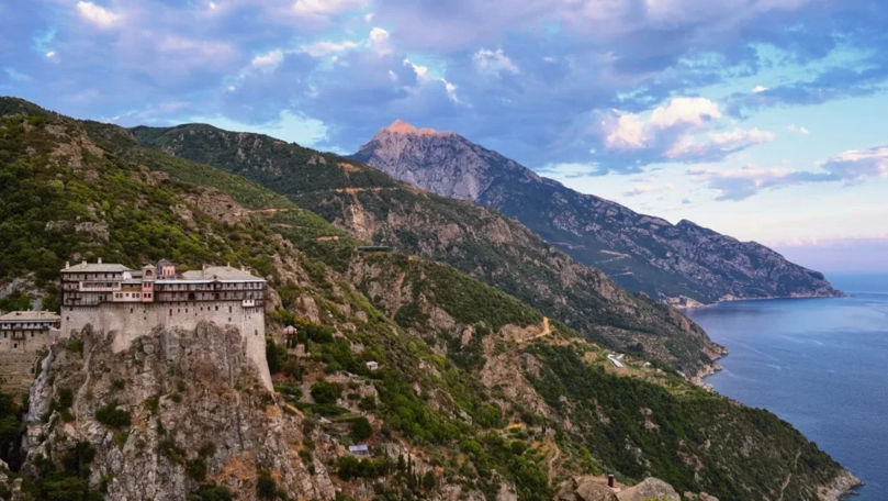 Ce ne sfătuiesc cei care trăiesc la Muntele Athos de Paște