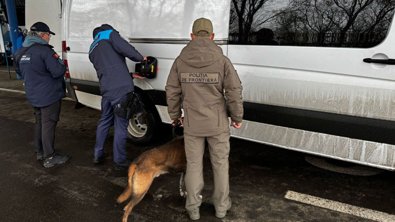 Combaterea contrabandei: Echipele canine ale IGPF, instruite de FRONTEX ŞI EUBAM