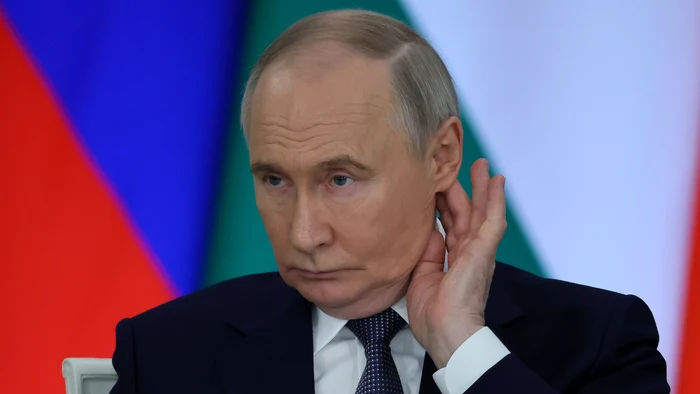 Putin: Platformele Microsoft și Zoom trebuie să fie restricționate