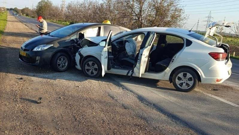 Accident pe traseul Corlăteni–Bălți: Poliția și ambulanța au intervenit