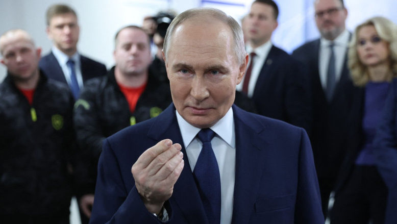 Anunț surprinzător făcut de Putin: Rusia își va reduce cheltuielile de apărare