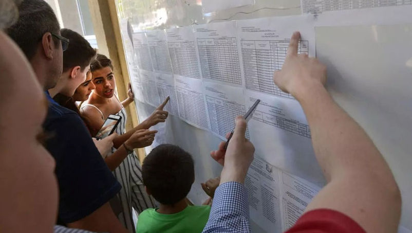 BAC 2025: Peste 72% dintre candidați au promovat. Câți elevi au luat 10