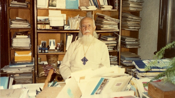 Expoziție dedicată preotului și istoricului Paul Mihail, la Biblioteca Națională