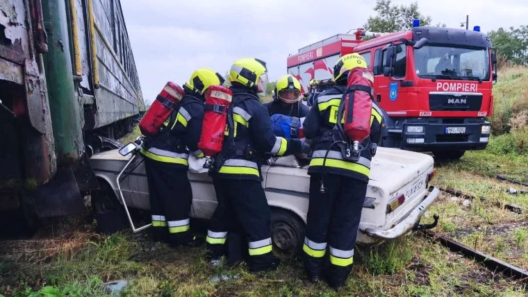 Exerciții civice la Ungheni: Pregătiri pentru cutremure și inundații