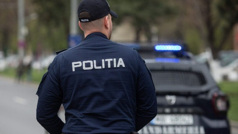 Pregăteau destabilizări și dezordini în masă: Trei persoane, reținute