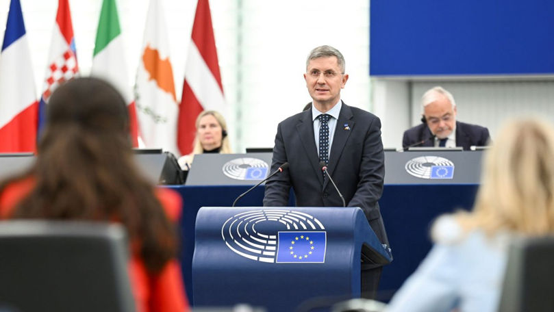 Europarlamentar: Moldovenii l-au învins pe Putin cu arma democrației