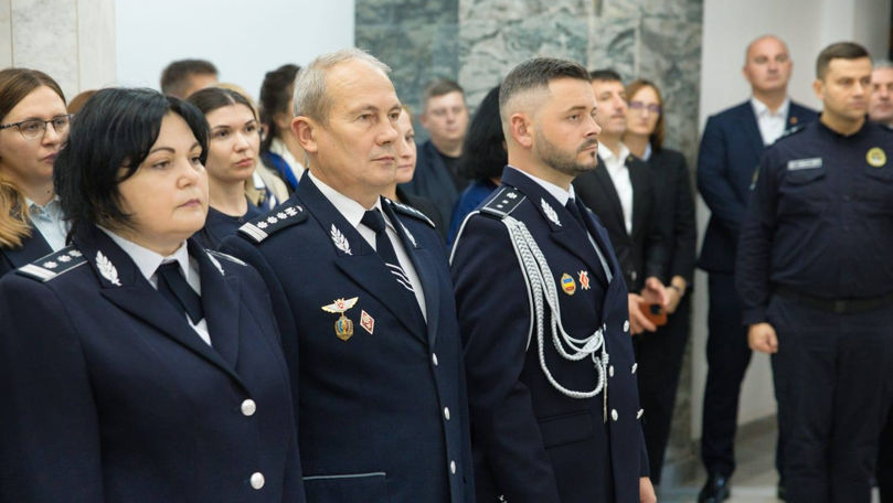 22 de angajați ai MAI au primit grade speciale, distincții și diplome