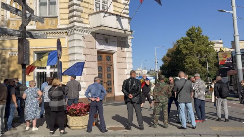 Veteranii din Capitală, la protest: Funcționarii publici uită promisiunile