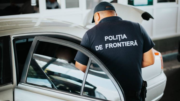Un ucrainean a vrut să mituiască un polițist pentru a traversa frontiera