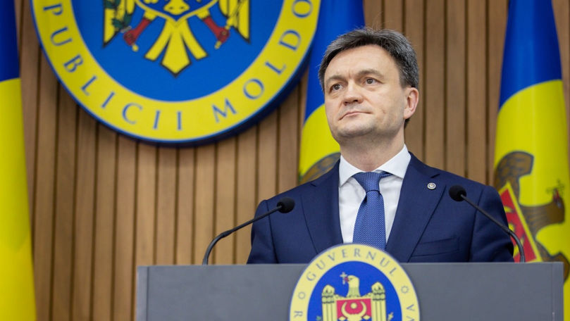 Ropote de aplauze pentru Recean, la încheierea ultimei ședințe de Guvern
