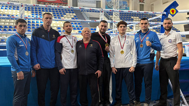 Boxerii moldoveni au câștigat cinci medalii la campionatul din Serbia