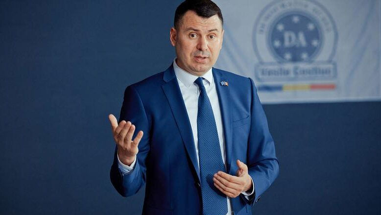 Experți: CC nu poate să invalideze mandatele partidului lui Costiuc