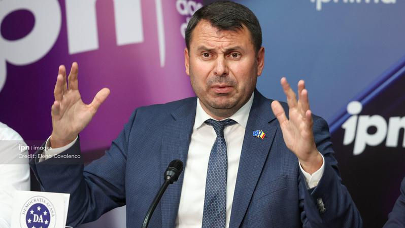 Costiuc, despre colaboratorul său asociat cu Șor: Și-a închis telefonul