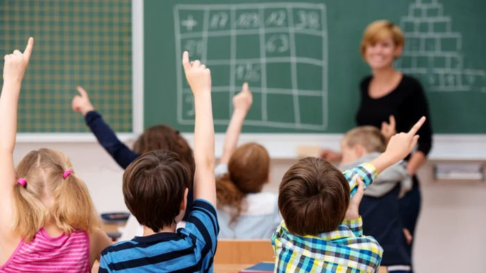 Profesorii învață cum să facă școala mai deschisă pentru copii