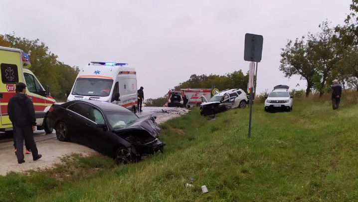 Accidentul din Glodeni: Una dintre victime a decedat la spital