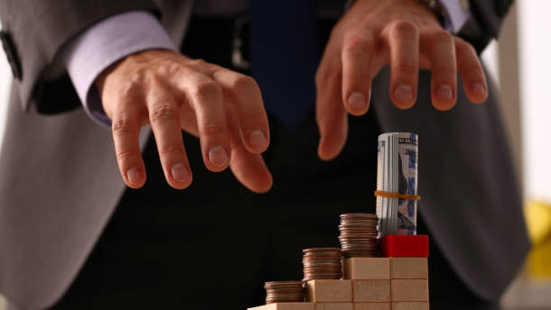 Expert: Toate piramidele financiare ajung să eșueze, fără excepție