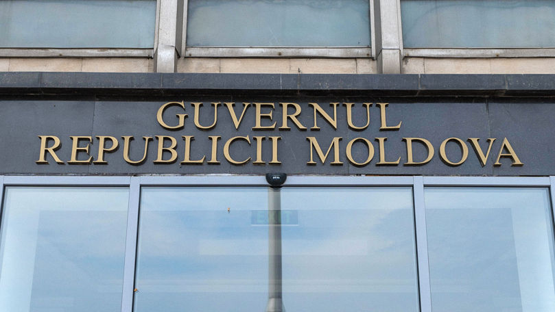 Mandatul Guvernului încetează odată cu validarea alegerilor parlamentare